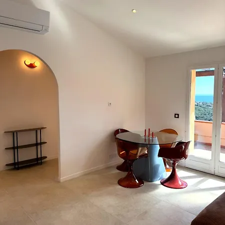וילה Chez Fleurette - Maison - Vue Exceptionnelle - Piscine Partagee רוקברון-סור-ארז'נס