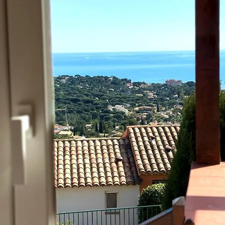 Chez Fleurette - Maison - Vue Exceptionnelle - Piscine Partagee *