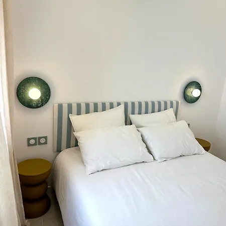 Chez Fleurette - Maison - Vue Exceptionnelle - Piscine Partagee רוקברון-סור-ארז'נס