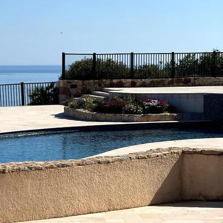 Chez Fleurette - Maison - Vue Exceptionnelle - Piscine Partagee * Roquebrune-sur Argens