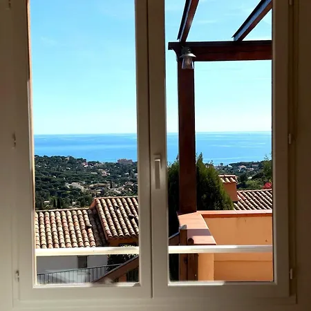 Chez Fleurette - Maison - Vue Exceptionnelle - Piscine Partagee *