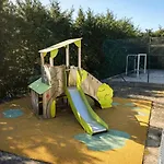 Chez Fleurette - Maison - Vue Exceptionnelle - Piscine Partagee *