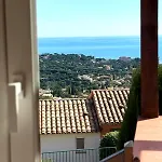 Chez Fleurette - Maison - Vue Exceptionnelle - Piscine Partagee *