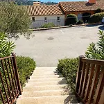 Chez Fleurette - Maison - Vue Exceptionnelle - Piscine Partagee Villa