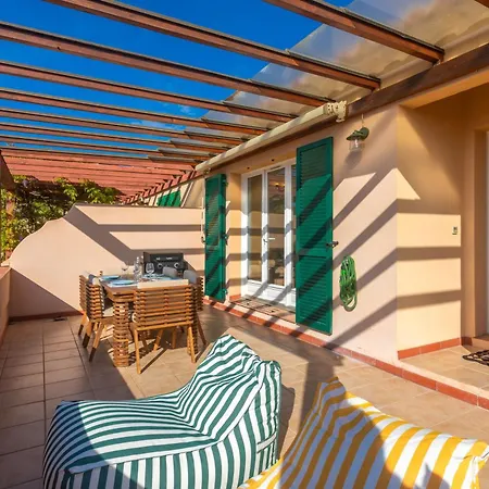 Chez Fleurette - Maison - Vue Exceptionnelle - Piscine Partagee * Roquebrune-sur Argens