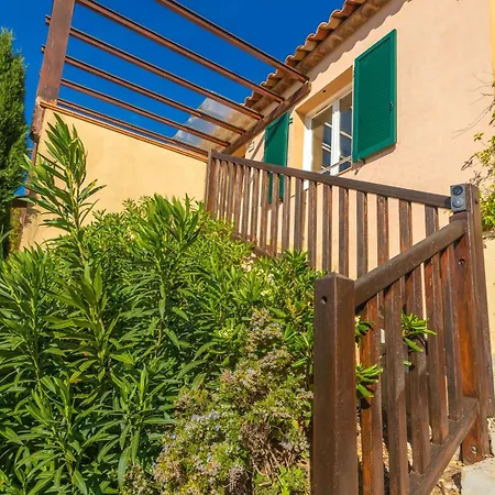 Villa Chez Fleurette - Maison - Vue Exceptionnelle - Piscine Partagee
