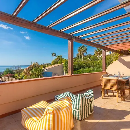 Chez Fleurette - Maison - Vue Exceptionnelle - Piscine Partagee *